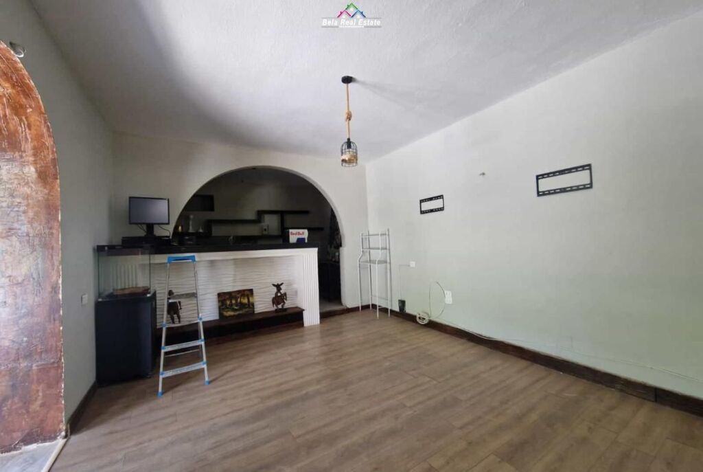 Premises for rent at the Zoo (ID BL2119) Tirana