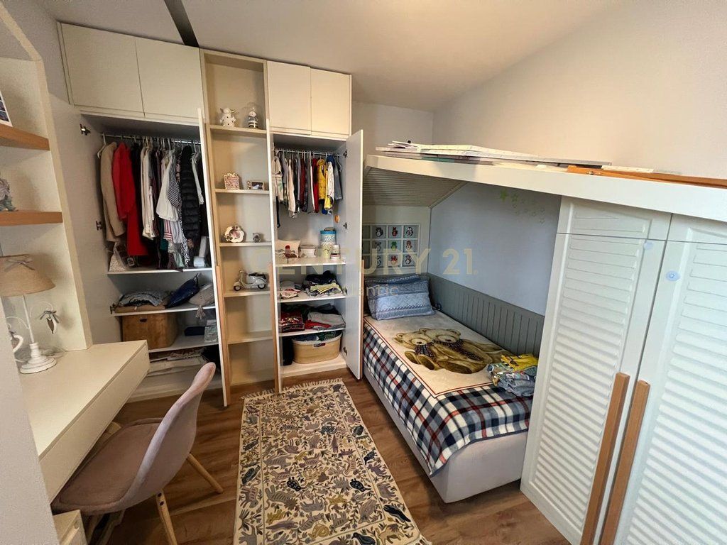 Apartament 2+1 me qira në vijë të parë me detin, Shkëmbi i Kavajës, Durrës.