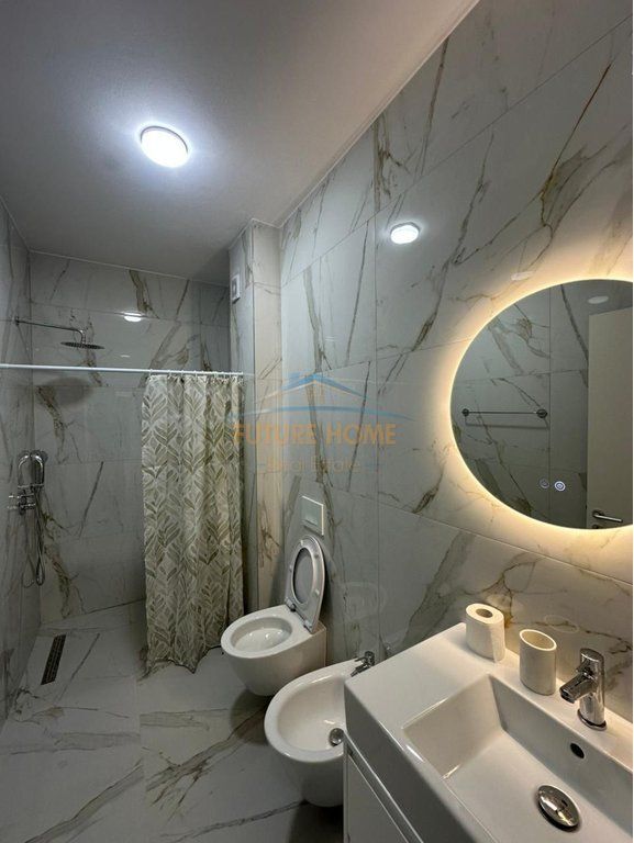 Qera, Apartament 2+1+2, Shkolla e Kuqe , Tirane.