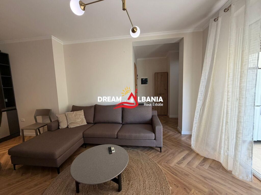 Appartamento 2+1+2 in affitto in Via Kavaja vicino alla Chiesa Cattolica (ID 42215531)
