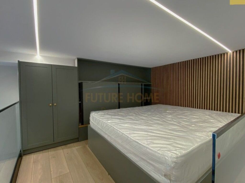 Shitet, Garsoniere, Materniteti I Ri