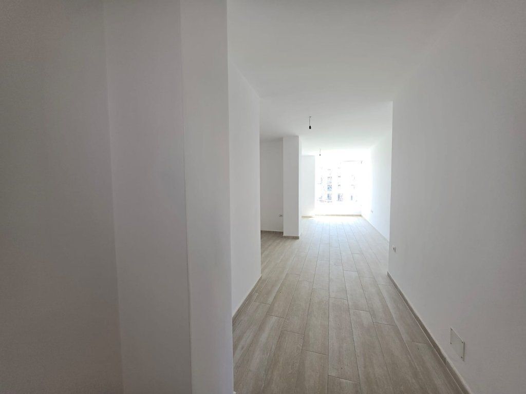 SHITET APARTAMENT 1+1, SHENGJIN