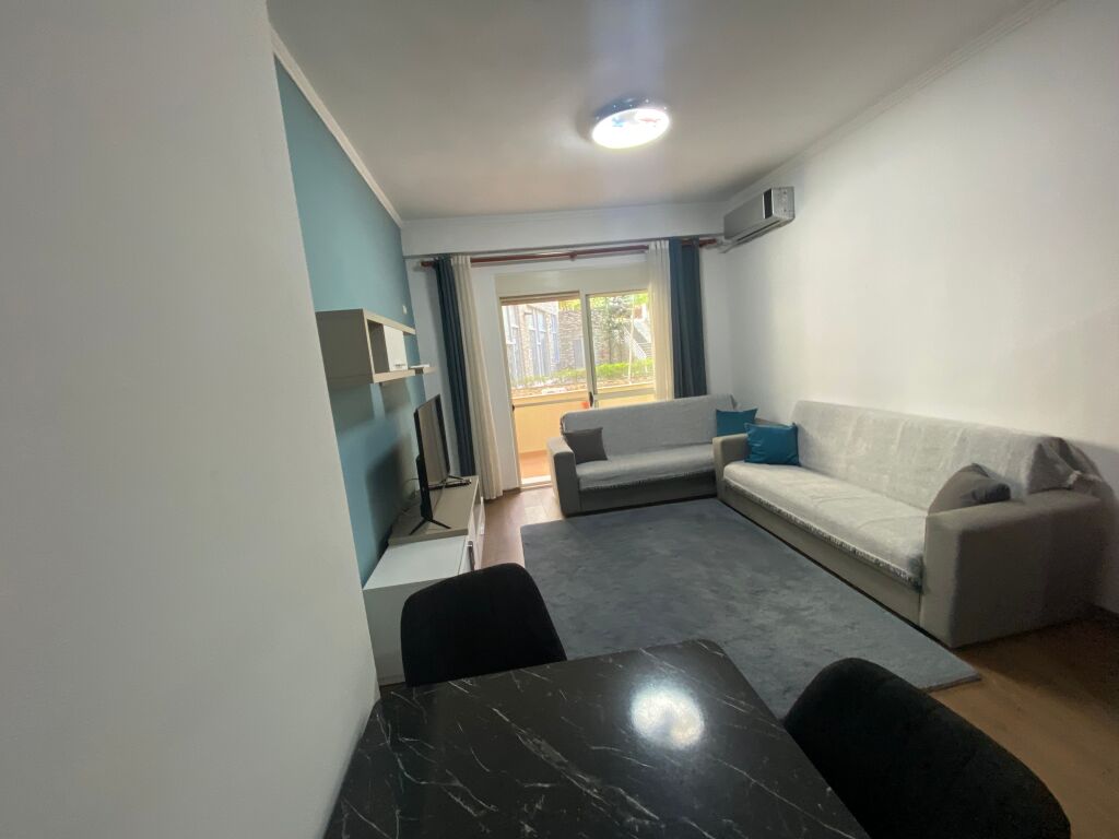 Apartament 2+1 per qera Ne Fresk !