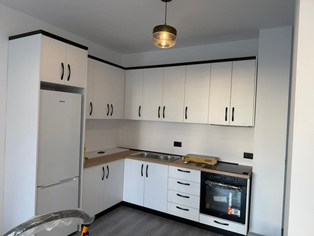 Jepet me qira apartament 1+1