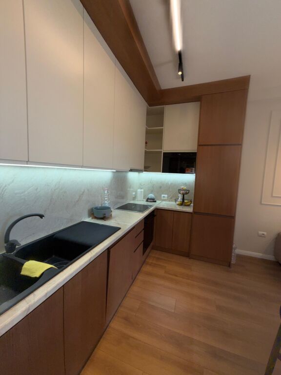 VENDESI APPARTAMENTO 1+1 CON BALCONE A AMERIKAN 3, RESIDENZA HENKE