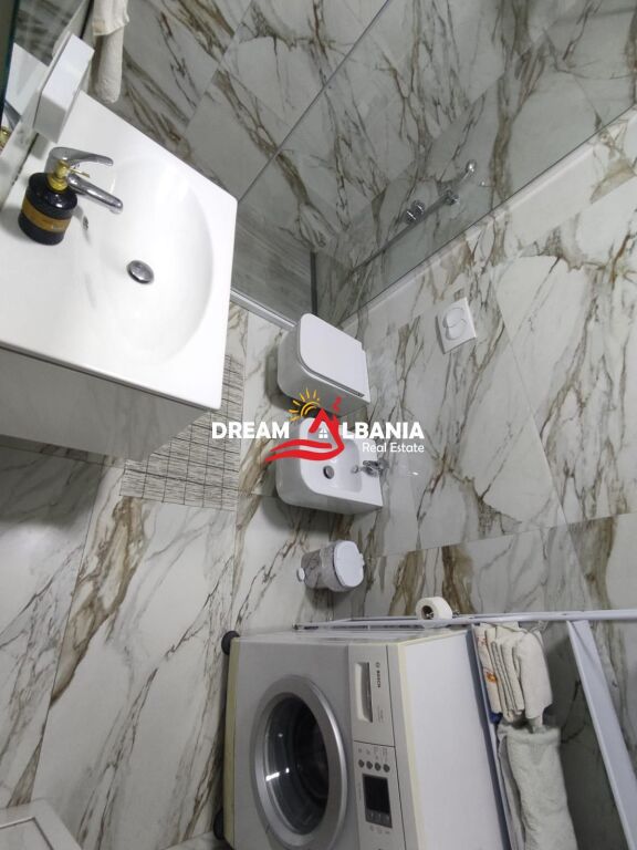 Jepet apartament 2+1+2 prane Komunes se Parisit, Tirane ( ID 42215530)
