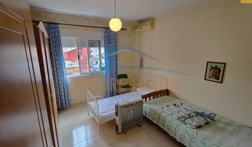 In vendita, Appartamento 1+1, Ali Demi, Tirana.