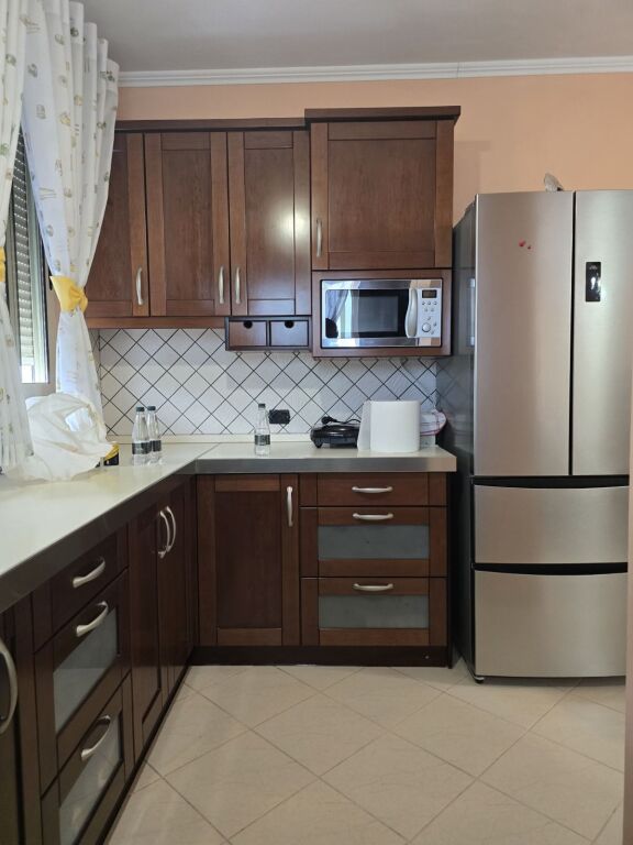 JEPET ME QIRA APARTAMENT 2+1+2 NE DURRES !