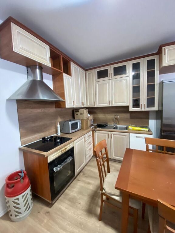 In affitto 2+1 Univers City