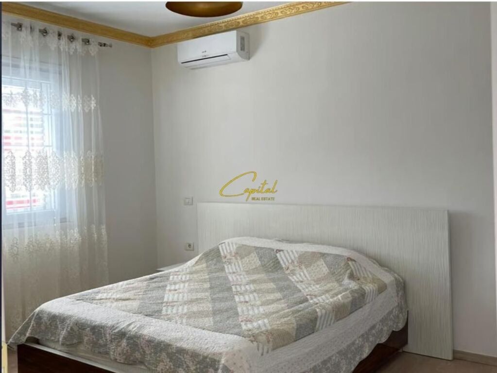 VILE PRIVATE ME QIRA 500 M2 CASA ITALIA 1.300 EURO