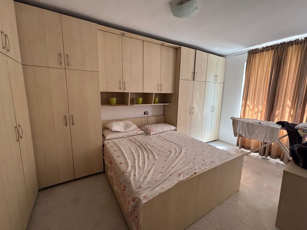 House for rent at Brryli