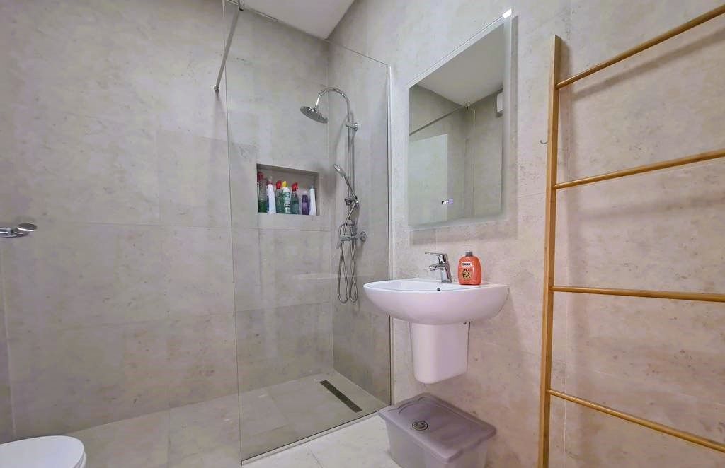 OFROJ PER QIRA APARTAMENT 1+1 NE KOMPLEKSIN DELIJORGJI!