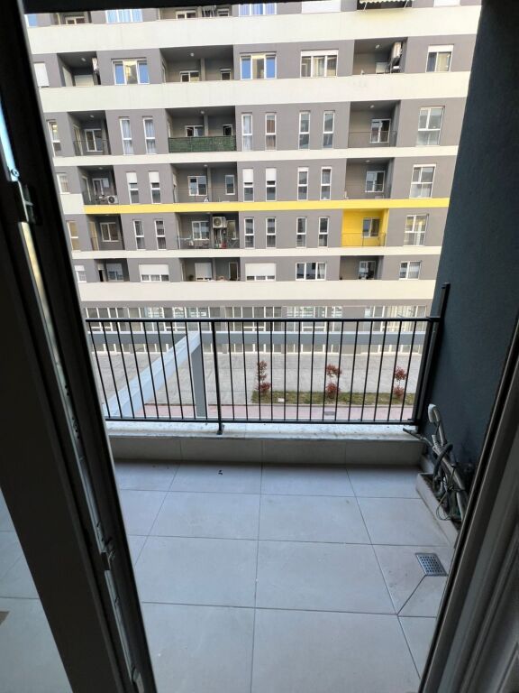 🏡 Apartament 2+1 me parkim tek Univers City