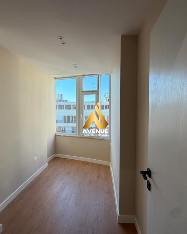 SHITET APARTAMENT 2+1 – Prane Kompleksi Usluga