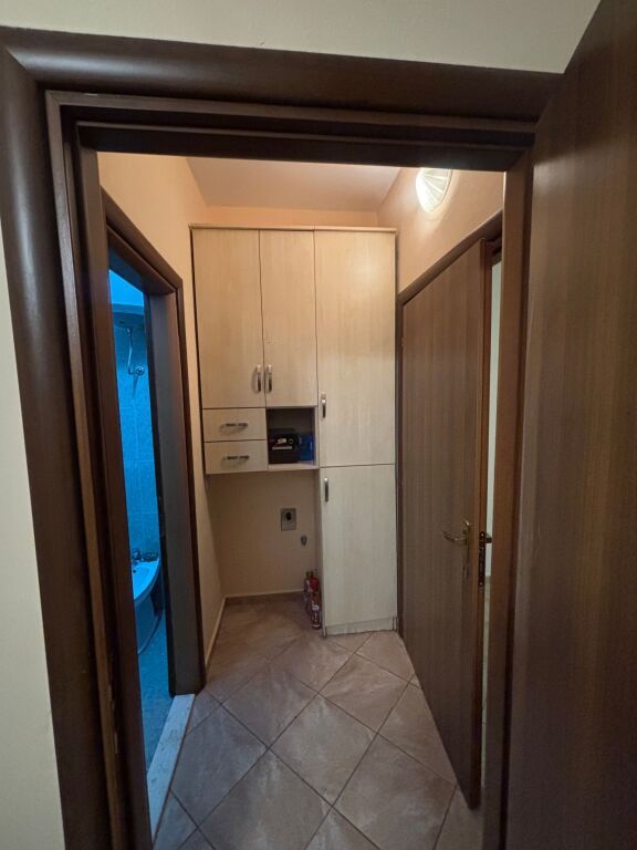 Jepet me qera rruga Arkitekt Sinani