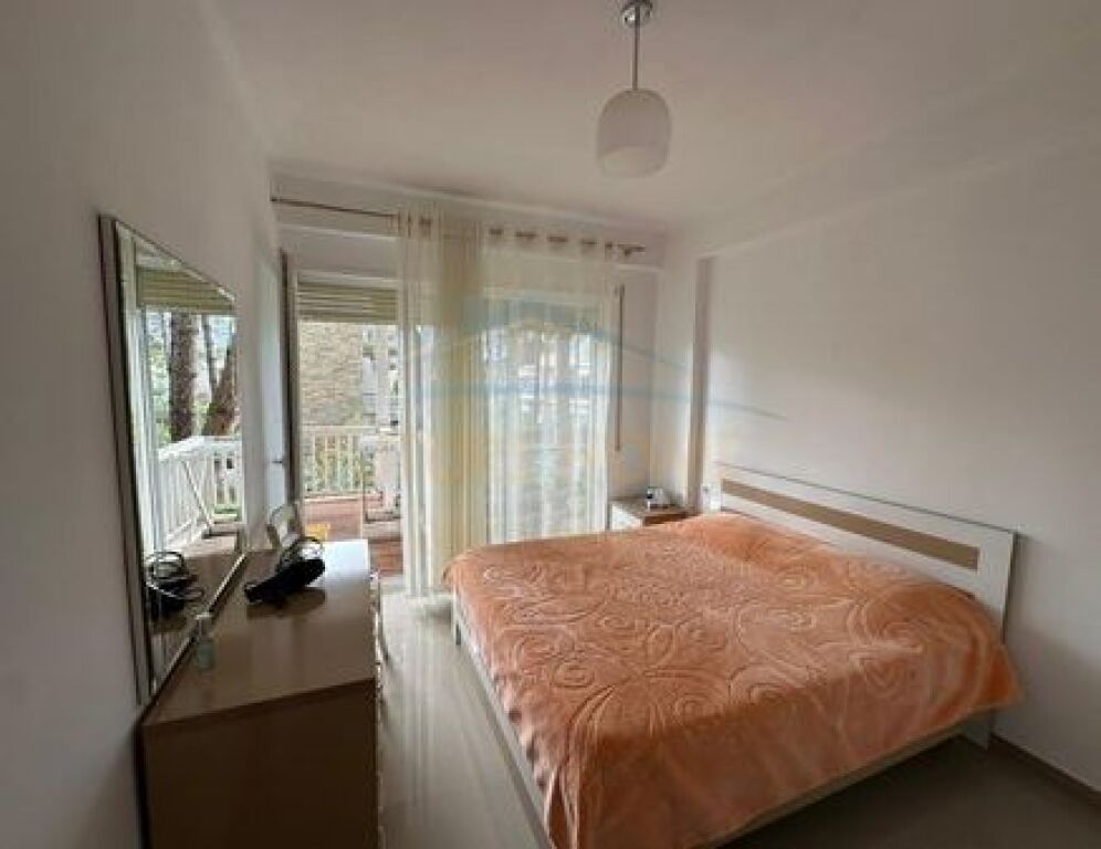 Shitet, Apartament 2+1, Lura 3, Gjiri i Lalzit.