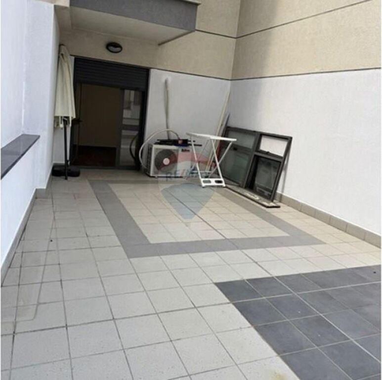 Apartament - Për Qira - Selvia, Tiranë