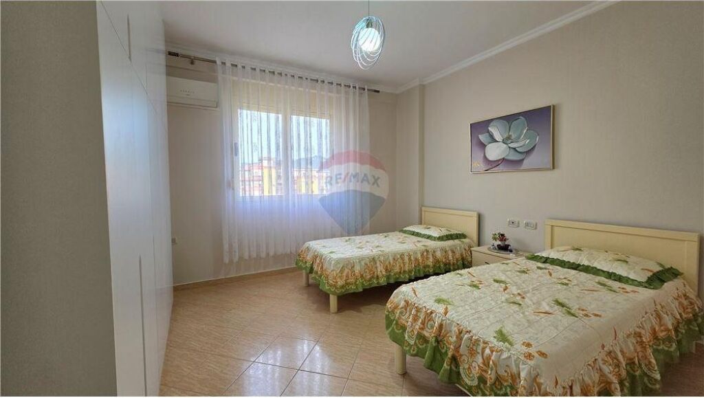 Apartament 2+1+2 për Shitje – Rr. e Çipajve, Vlorë