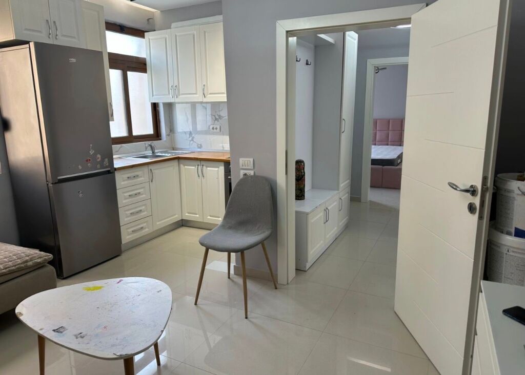 Apartment 1+1 for rent at 21-Dhjetori!