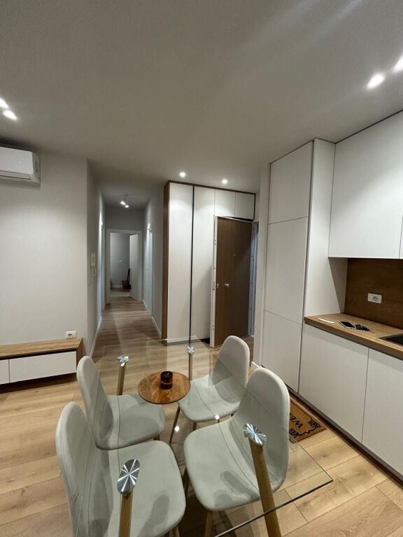 Affittiamo appartamento 2+1+2 nella zona di Don Bosco!