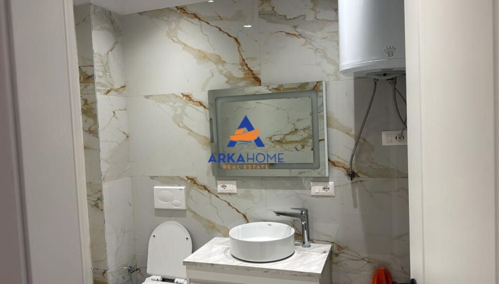 JEPEN ME QERA 2 AMBIENTE ZYRASH 60M2 (SECILA) 800 EURO (SECILA)