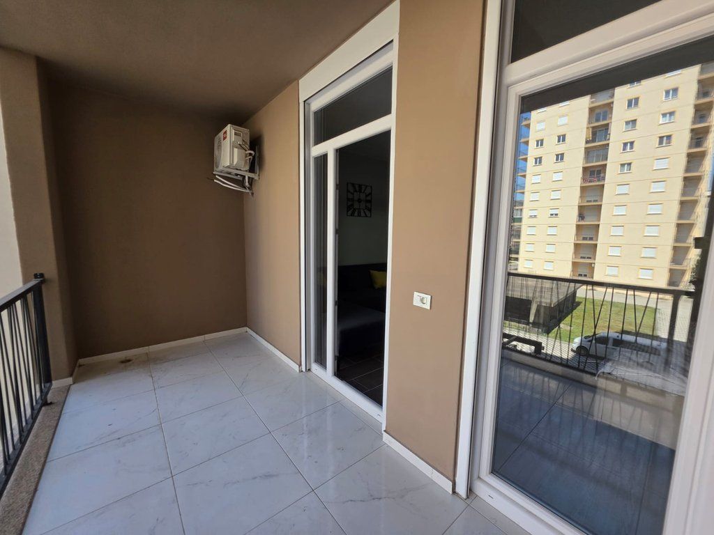 SHITET 1+1 E MOBILUAR, SHENGJIN