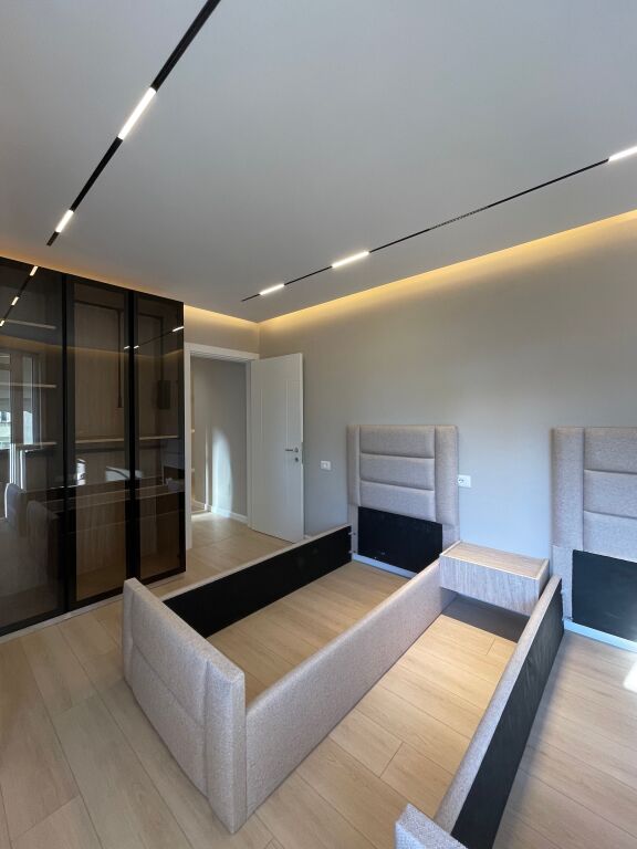 SUPER Apartament 2+1+2 Në Shitje! 📍 Ish-Ekspozita