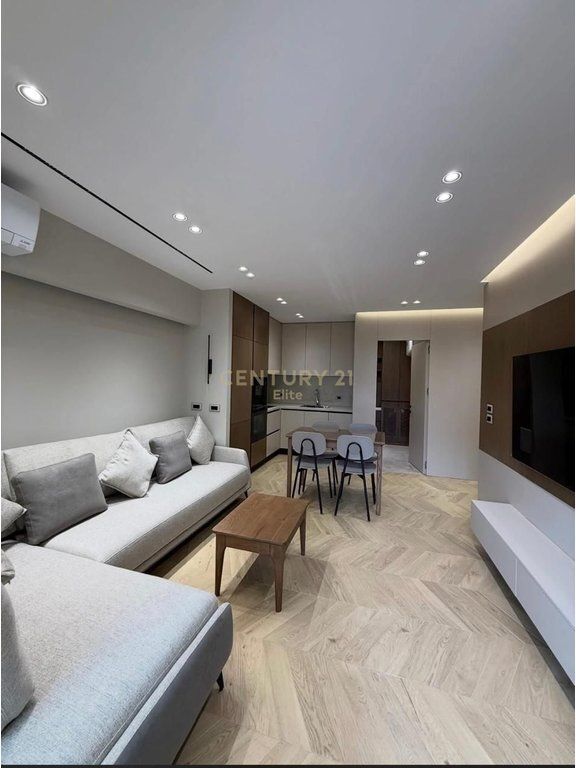 Apartament 1+1 Me Qira në Myslym Shyri, Tiranë – 1000€ Bruto | 65 m²