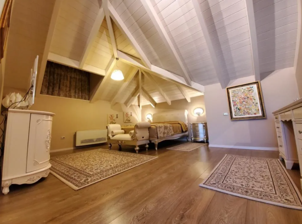 Vilë me Qira – Akacia Hills, TEG