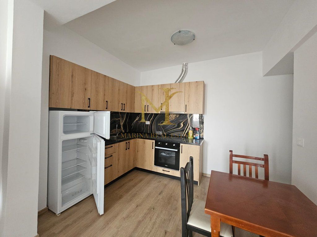 APARTAMENT 1+1 TE STACIONI I TRENIT DURRES!