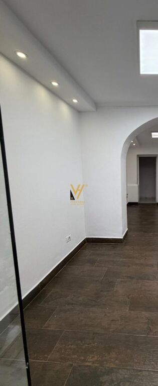 JEPET ZYRE 45 M2 ME QERA TEK SHESHI WILLSON 70.000 LEKE