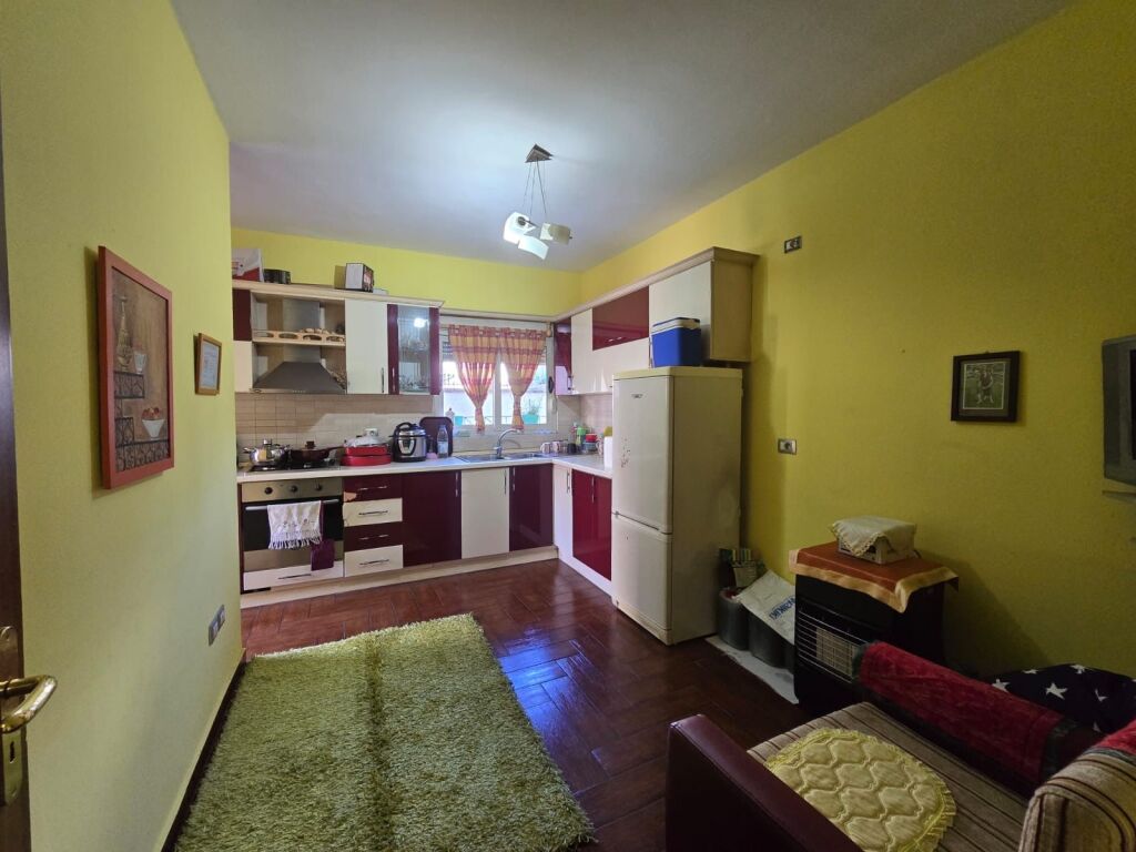 Apartament 2+1 per shitje te Zogu i Zi, super orientim☀️