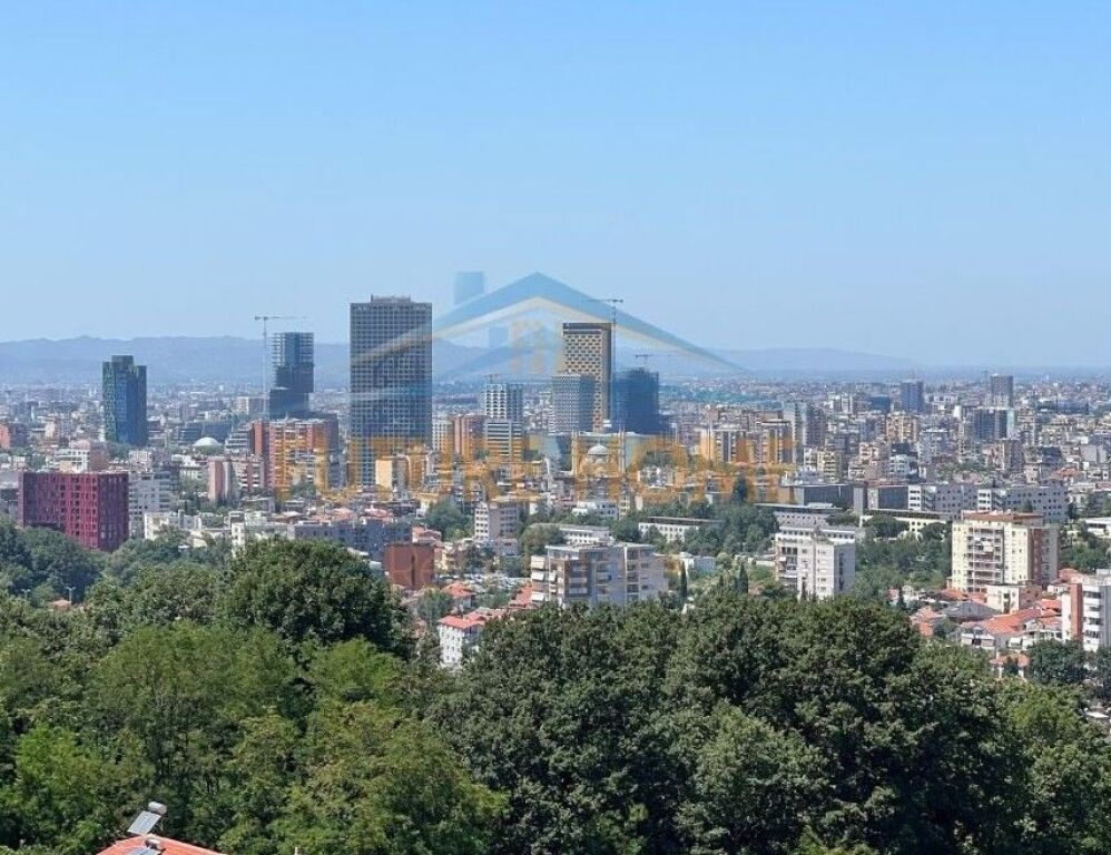 In vendita, appartamento 2+1+2 posti auto, Sauk, vicino al Ristorante Xibraku, Tirana.