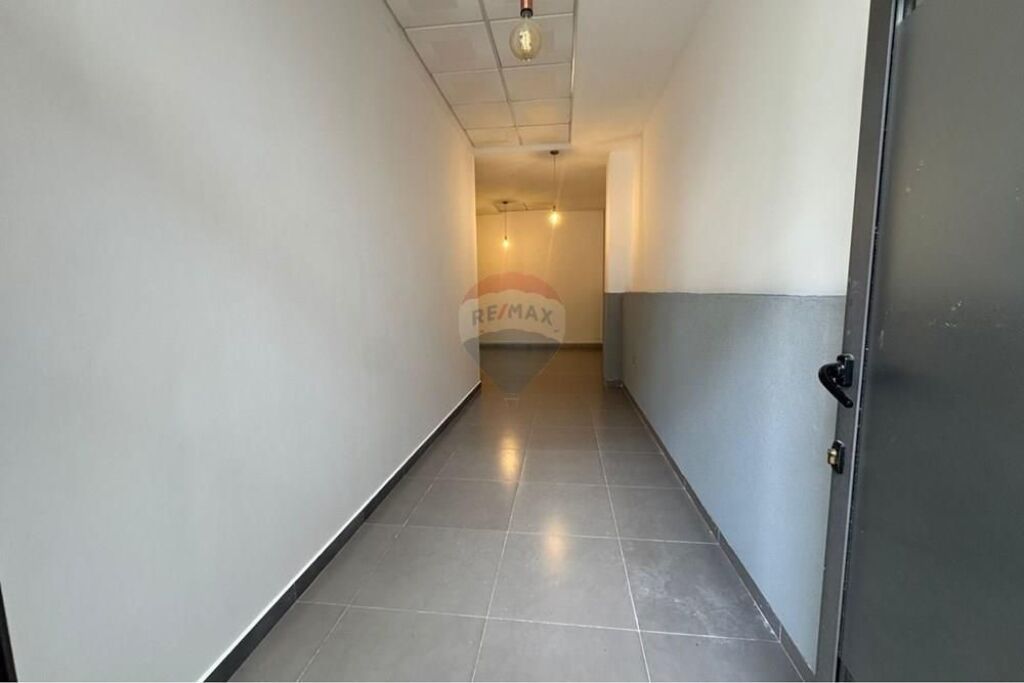 Zyrë - Për Qira - Selvia, Tiranë