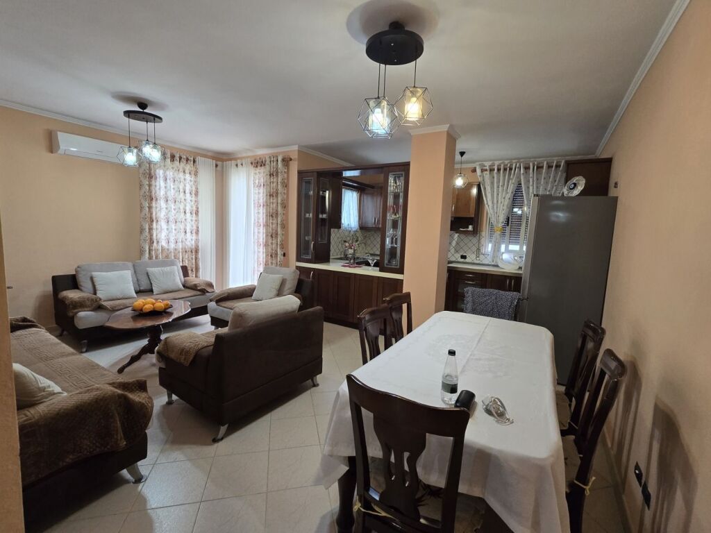 JEPET ME QIRA APARTAMENT 2+1+2 NE DURRES !