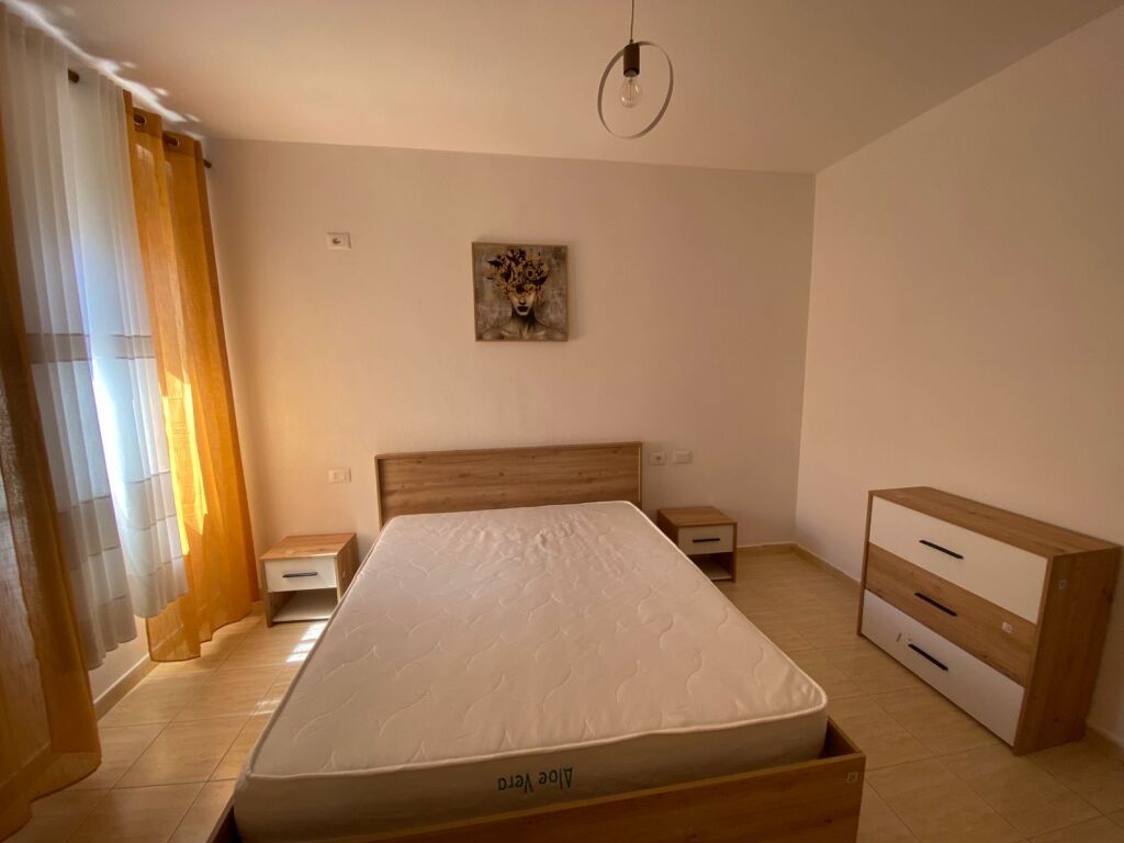 Jepet me qira apartament 2+1 te Kodra e Diellit!
