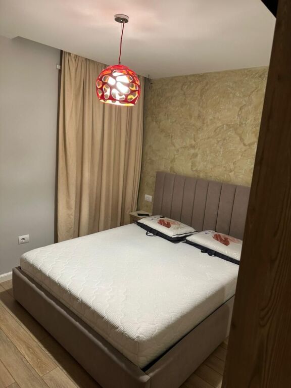 Appartamento 1+1 + posto auto in affitto a Selitë molto vicino a Unaza e Madhe