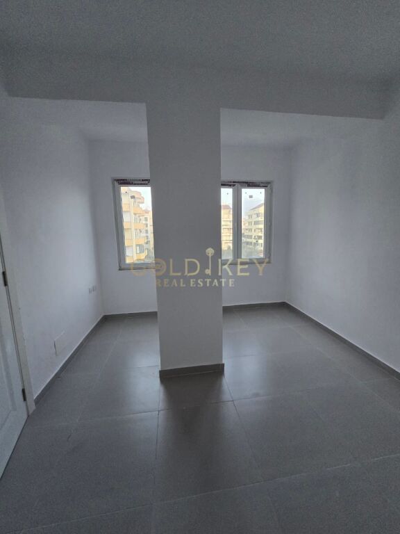 🏠 Appartamento 2+1 in Vendita Golem, Durres