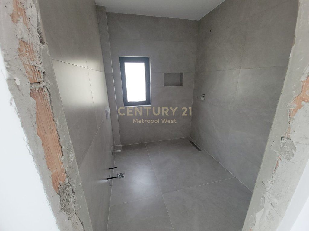 VILE E BASHKANGJITUR PER SHITJE NE RESIDENCEN SAN PIETRO