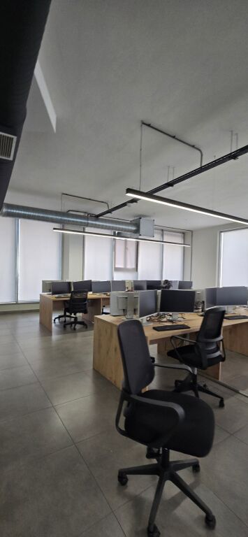 AMBIENTE PER UFFICI 750 m2, ASTIR