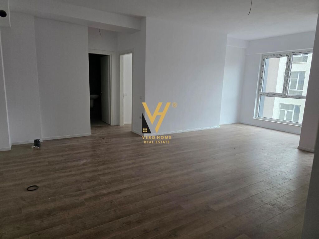 UFFICIO 70 M2 IN AFFITTO A 21 DHJETORI 50.000 LEKE