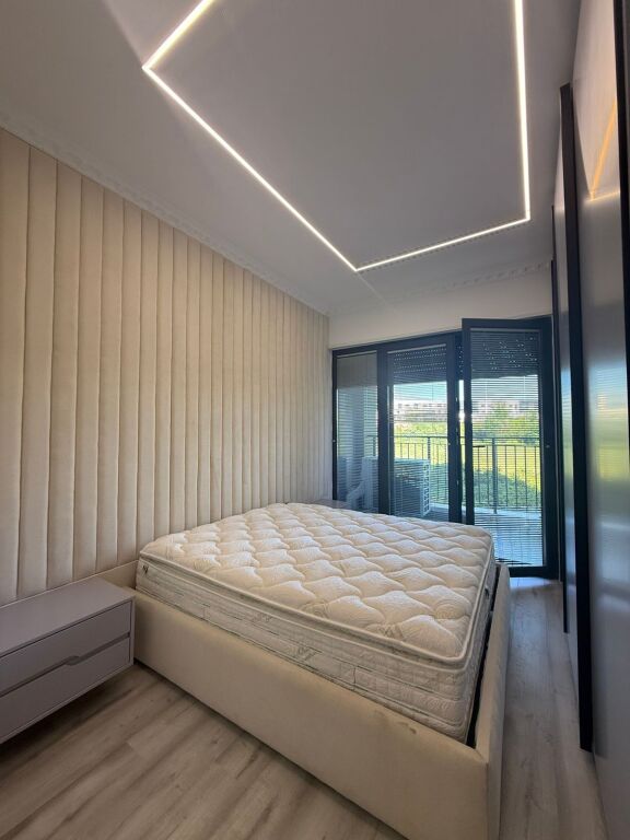 2+1,furnished with parking,hotel radisoni dry lake,1000 euro