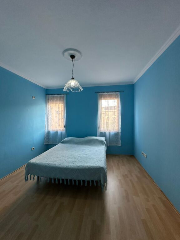 Jepet me qira apartament 2+1