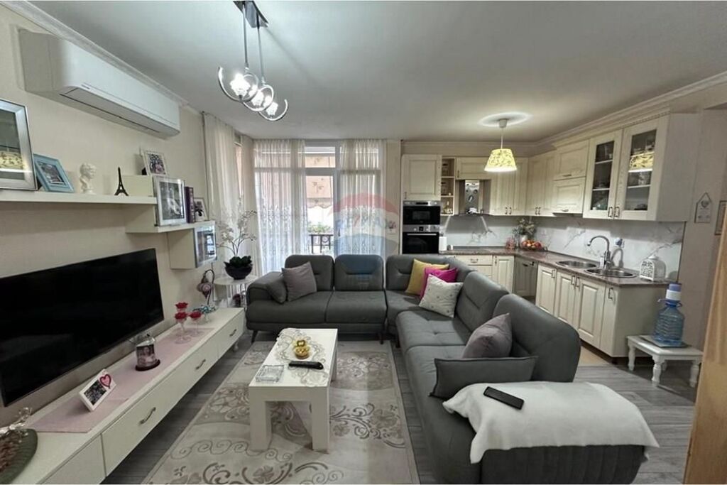 Shiten Apartament 2+1+2 te Kopeshti Botanik