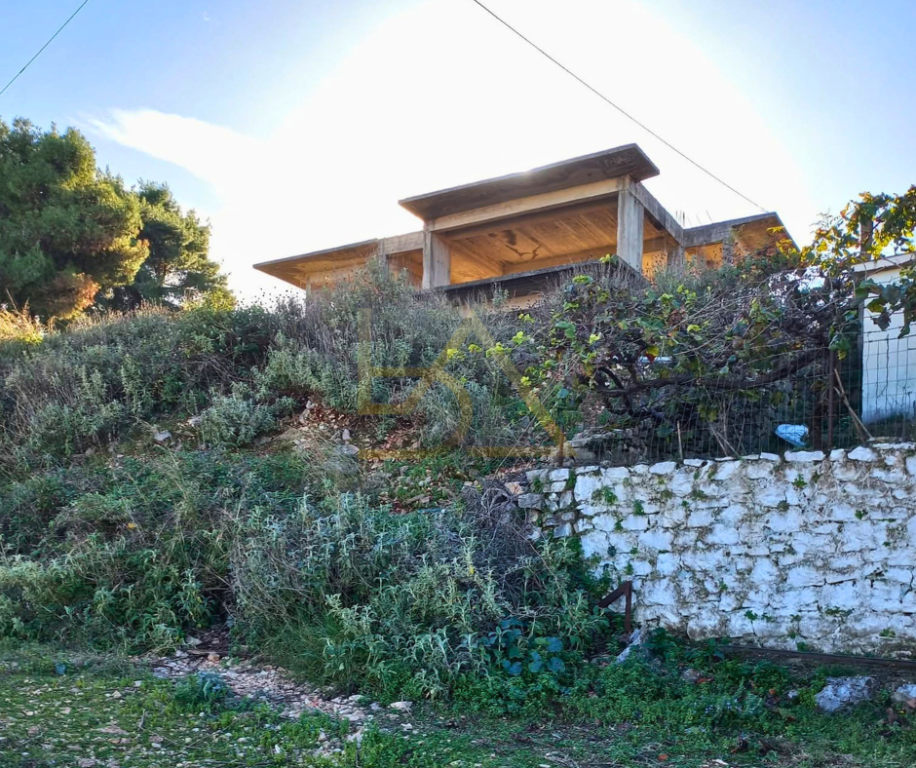 Shitet Ndërtesë – Sarandë