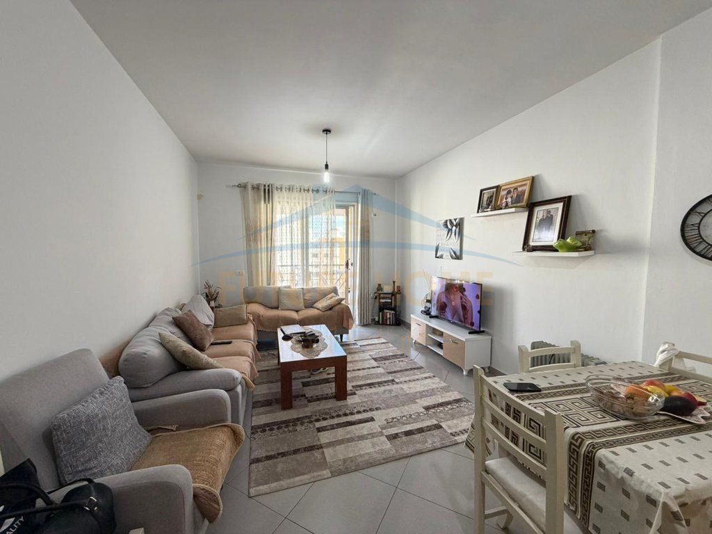 For sale, Apartment 3+1+2, Paris Commune, Tirana.