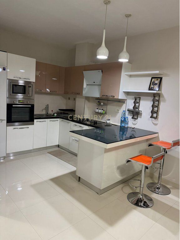 Jepet me Qira Apartament 1+1 në Astir – Komod dhe i Gatshëm për Banesë