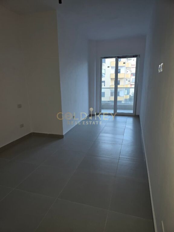 🏠 Appartamento 2+1 in Vendita Golem, Durres