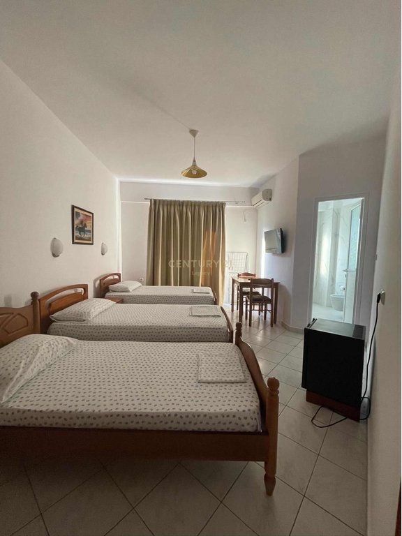 Jepet me qera hotel në Sarandë ne pagesen 1 vjecare 27,000 €