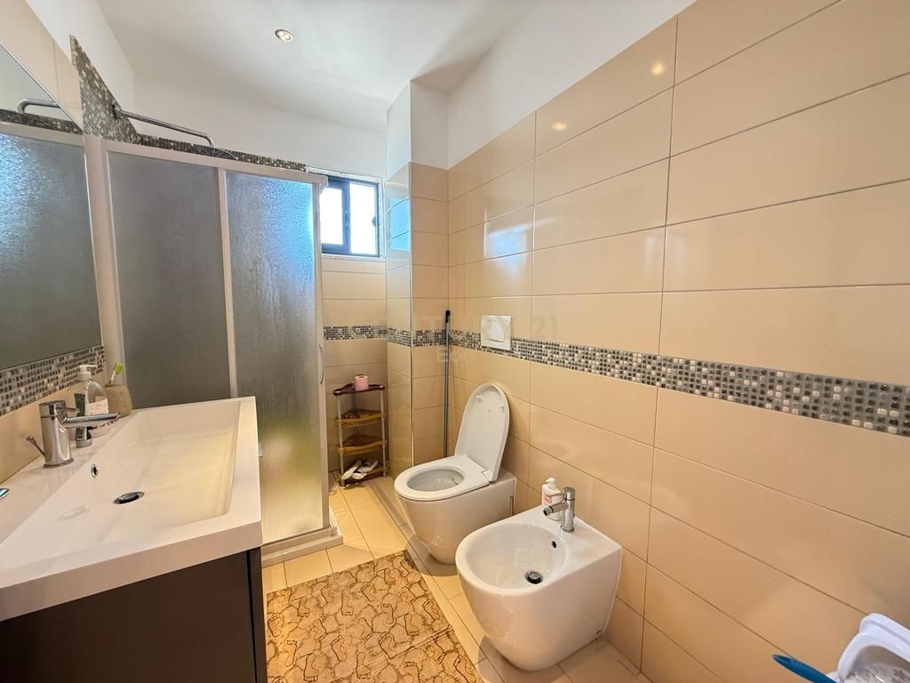 Apartament 2+1 me Depo për Shitje pranë UKD, Durres !